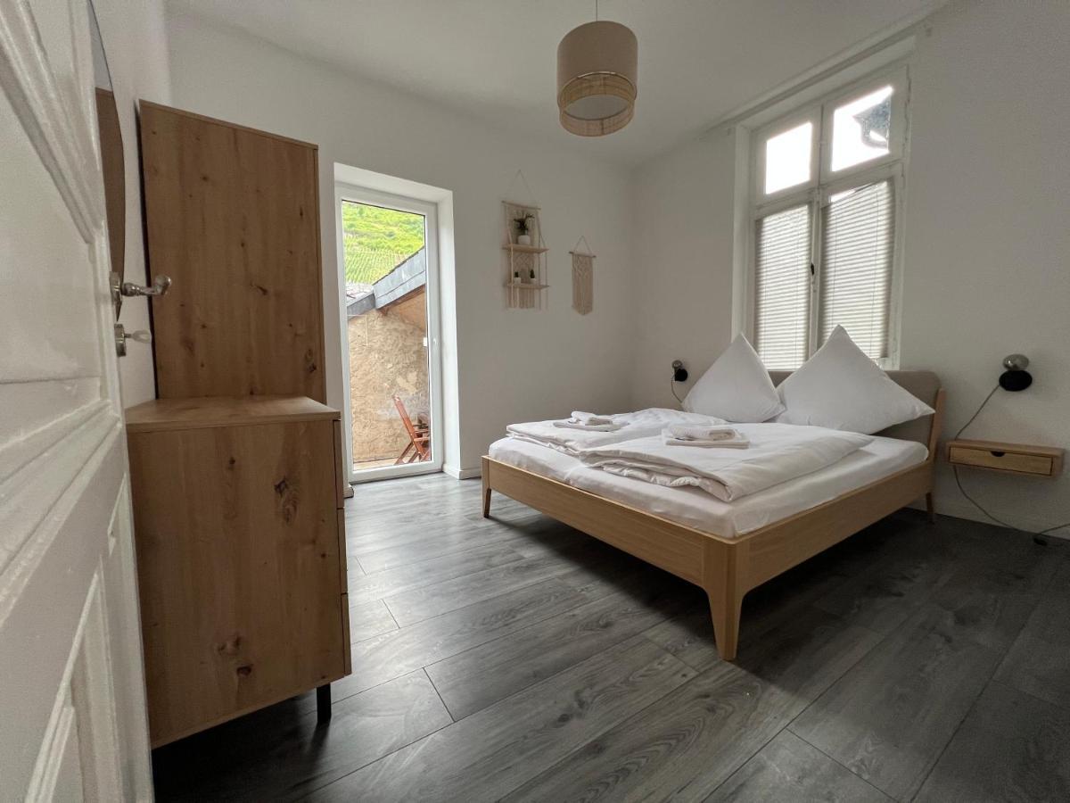 Direkter Moselblick I Altbau I 4 Personen I Terrasse Lejlighed Sankt Aldegund Eksteriør billede