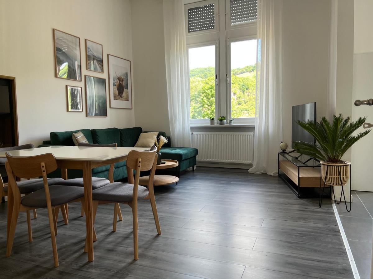 Direkter Moselblick I Altbau I 4 Personen I Terrasse Lejlighed Sankt Aldegund Eksteriør billede