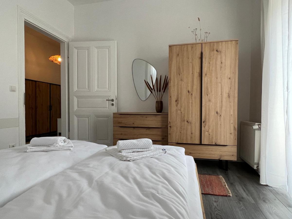 Direkter Moselblick I Altbau I 4 Personen I Terrasse Lejlighed Sankt Aldegund Eksteriør billede
